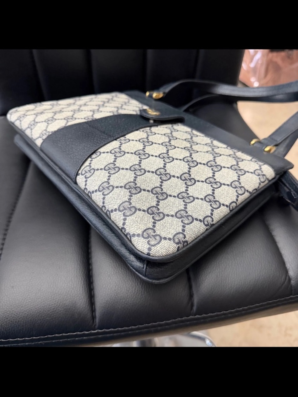 Gucci Vintage Navy Shoulder Bag - Picture 6 of 8